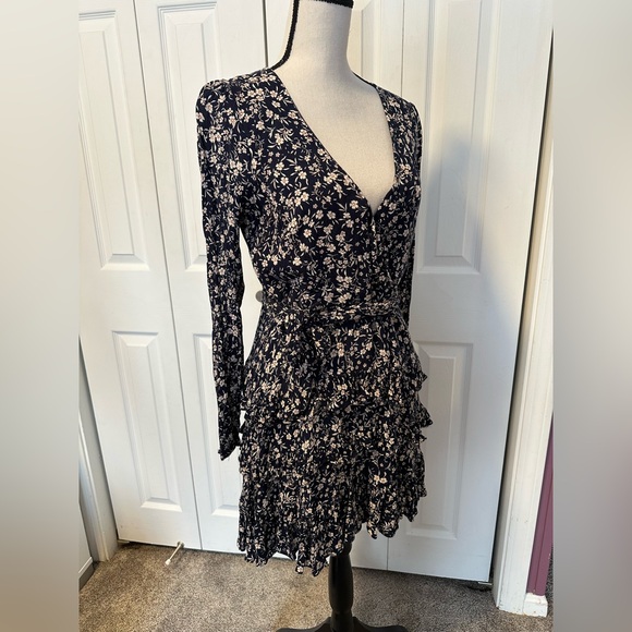 Lulus Cute and Curated Navy Blue Floral Print Tiered Mini Dress / Size Large - Picture 11 of 16